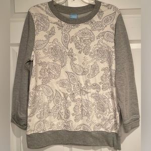 Women’s Sweatshirt Size Medium